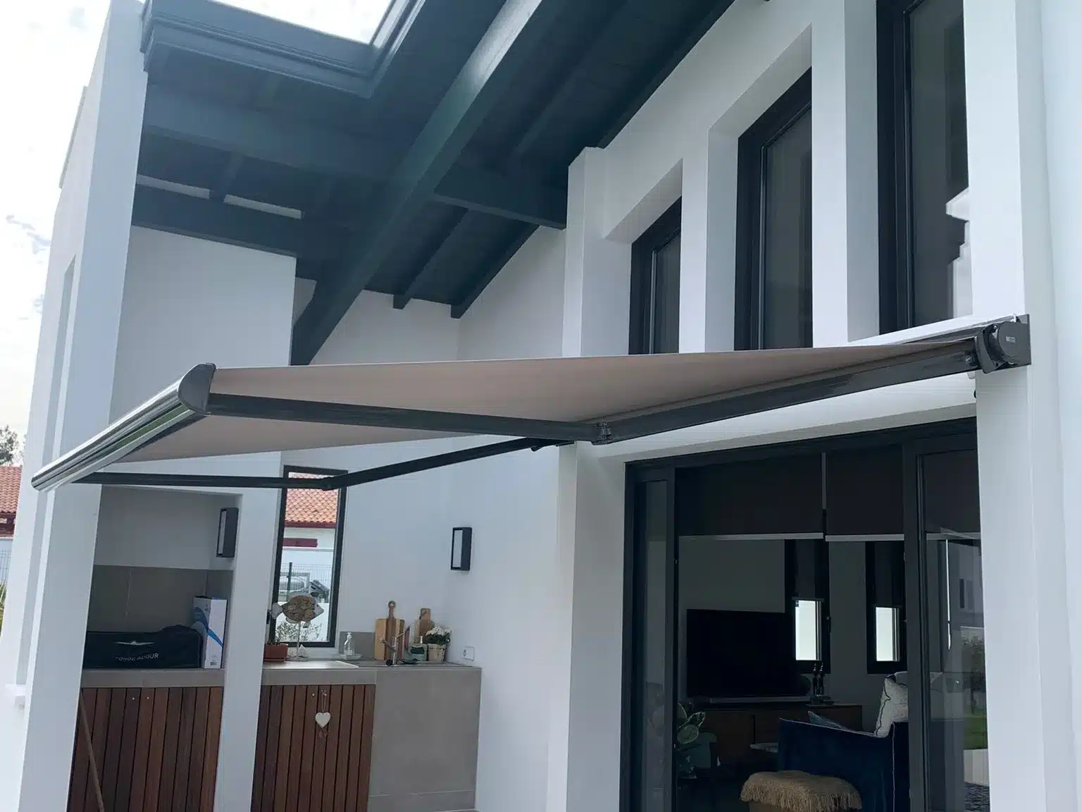 Store banne coffre semi-intégral Bidart — Adour PVC