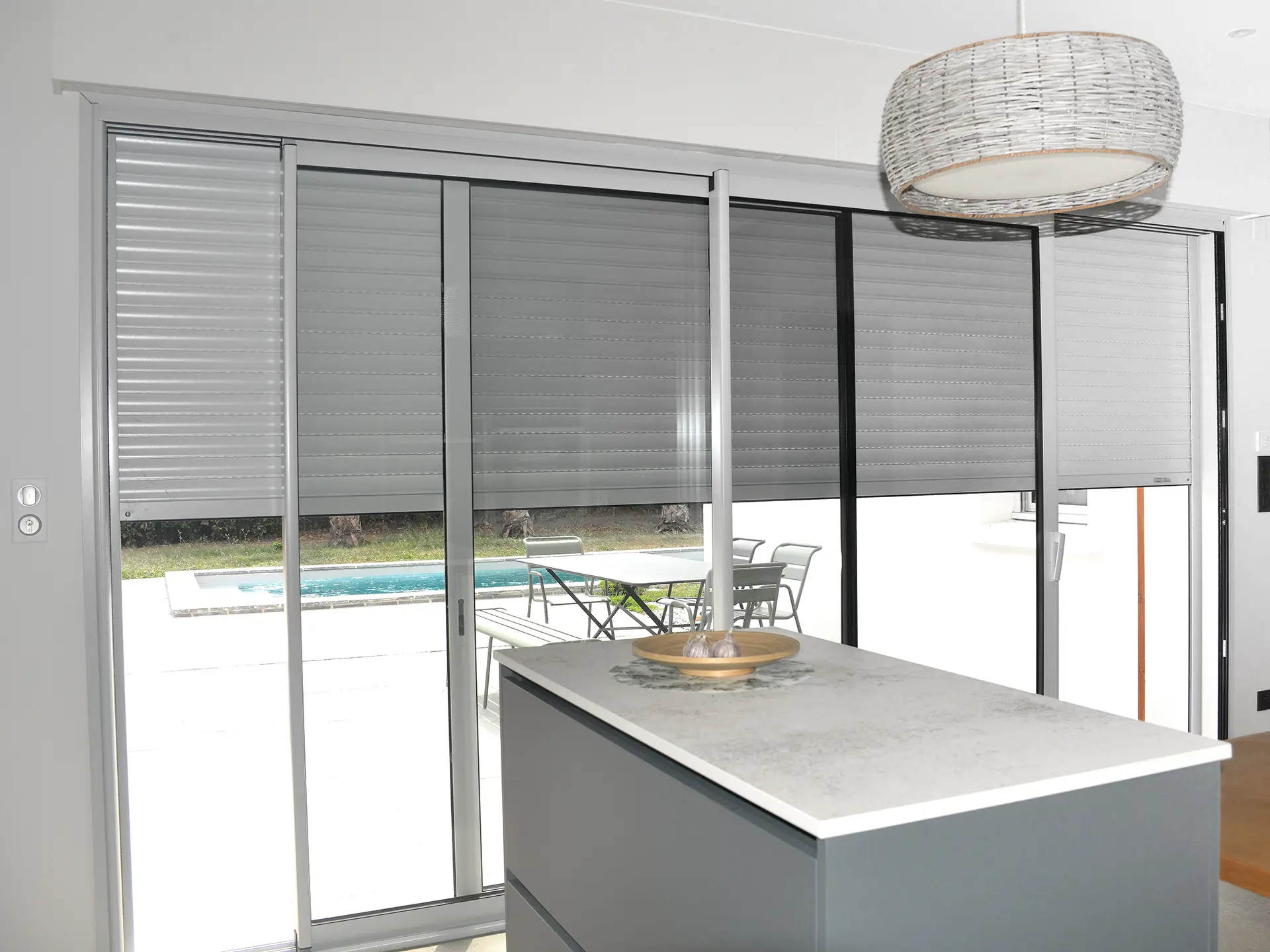 Entretien volet roulant aluminium à Anglet — Adour PVC Pays Basque