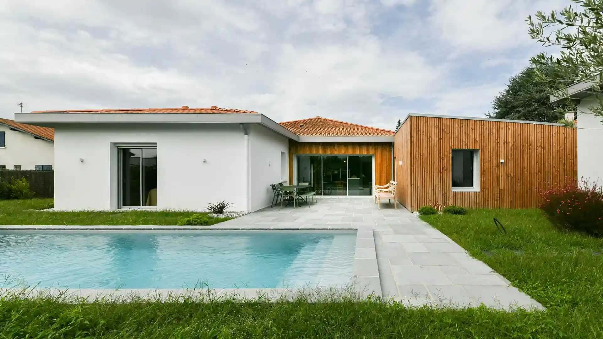 pose_coulissant_fenetre_porte_fenetre_aluminium_alu_sur_mesure_adour_pvc_anglet_proche_biarritz_bayonne_pays_basque_0